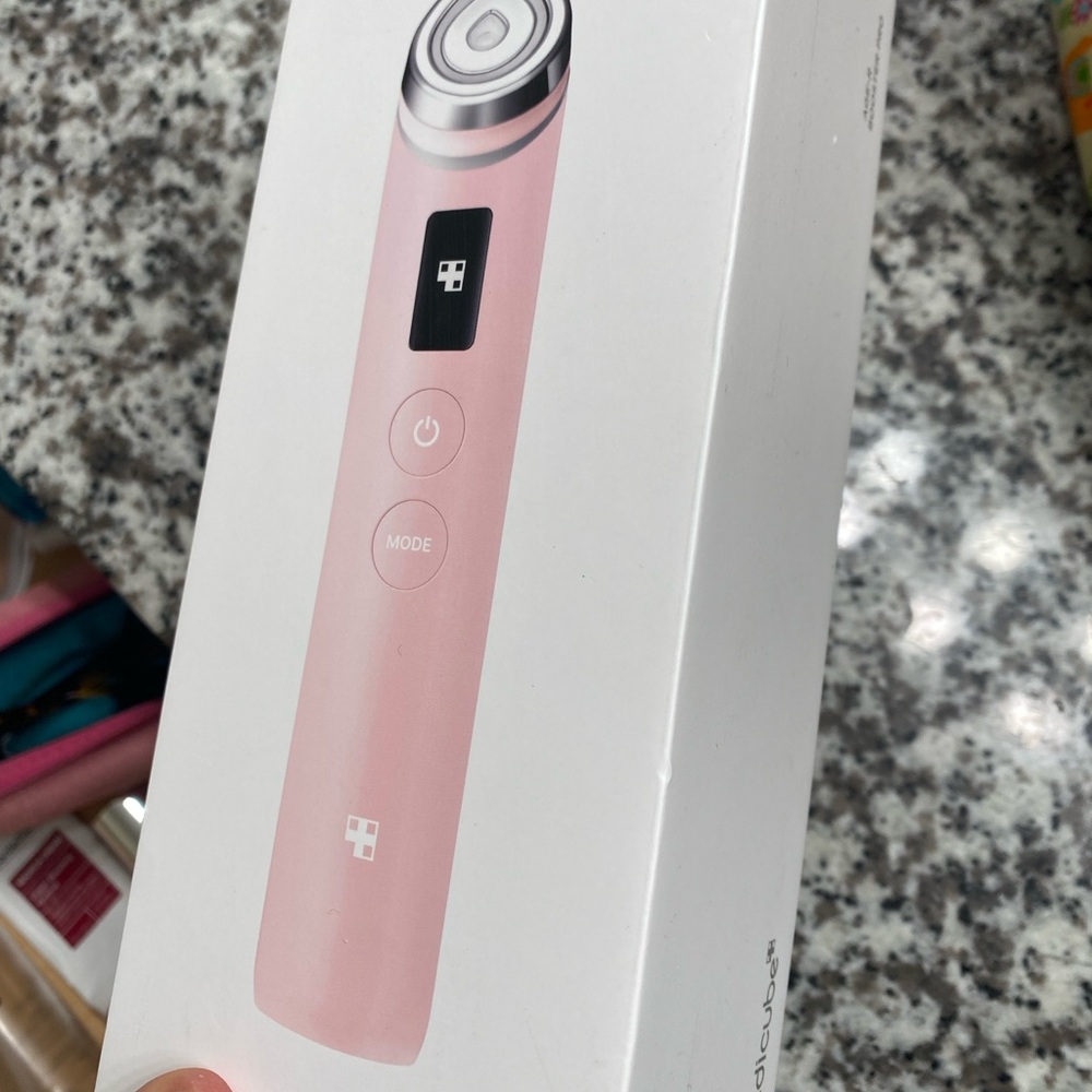 Medicube face machine booster pro - Picture 3 of 3